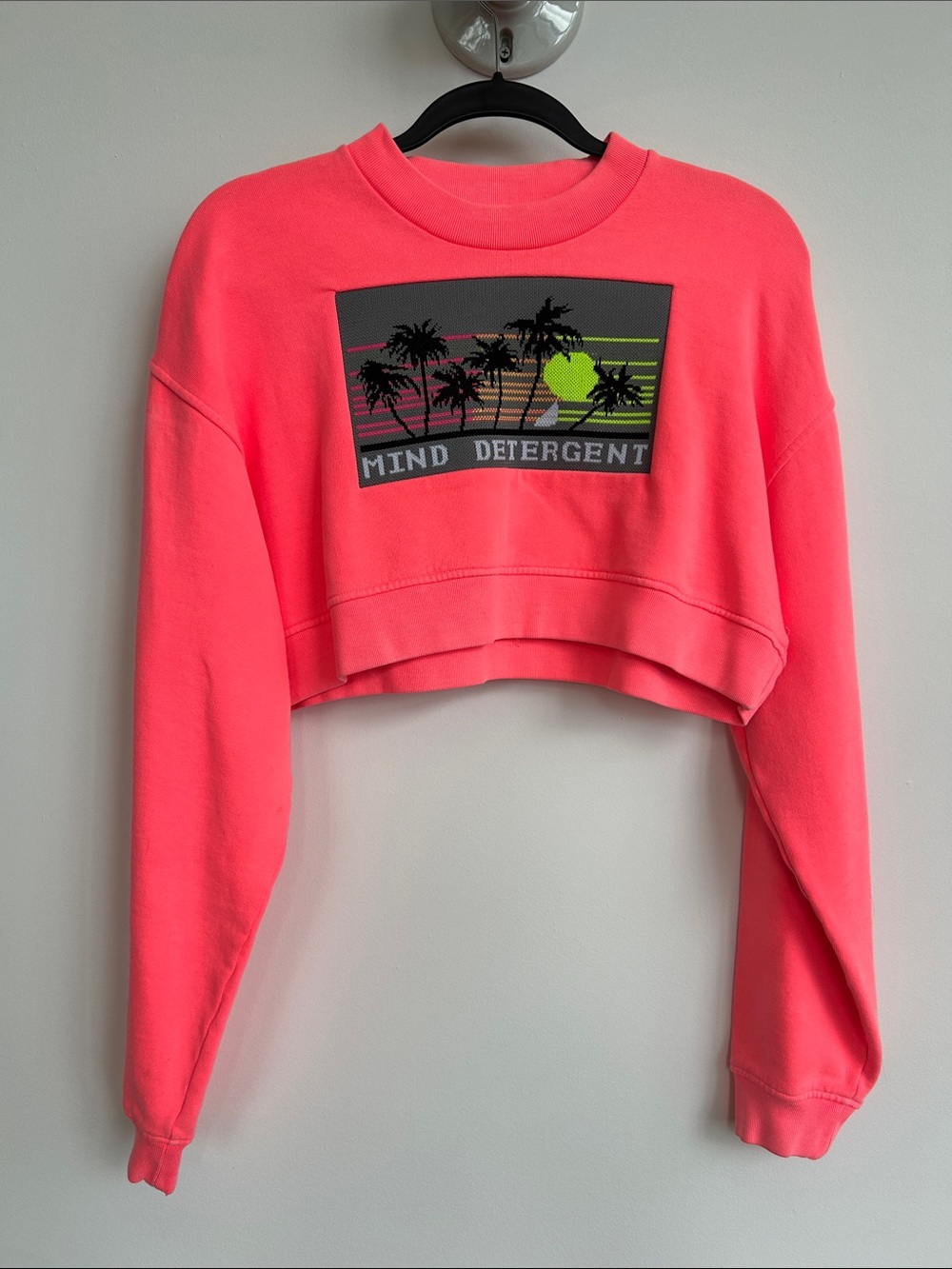 Mind detergent Coral Crop top. Size unknown. medium maybe large. Meas. in pic.